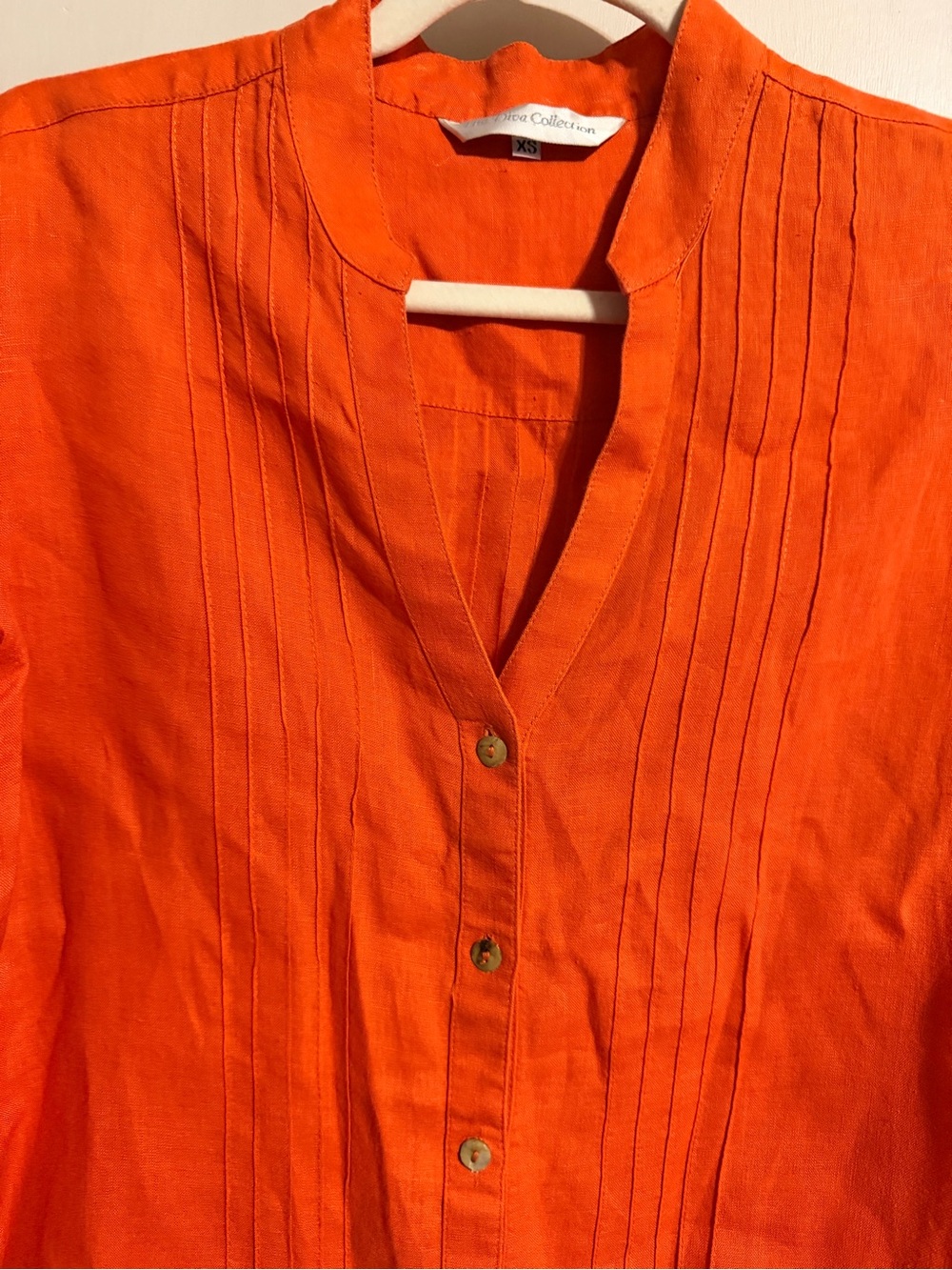 The Diva Collection Orange Pintuck Button Front Blouse XS Linen Look 3/4 Sleeve - Picture 3 of 12